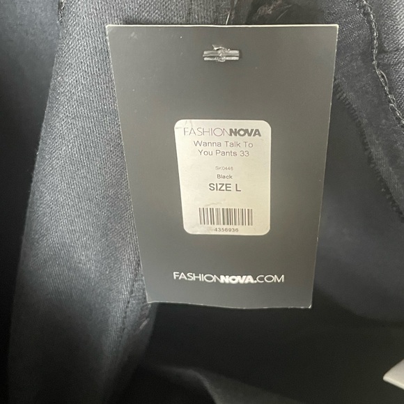 Fashion Nova - Picture 11 of 12